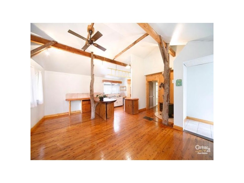 18 LIVERPOOL STREET, Bundeena NSW 2230