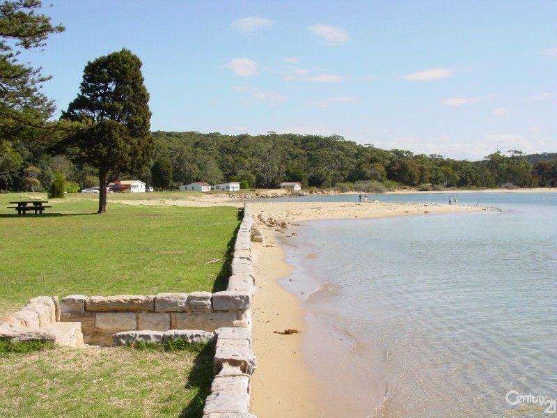 13 KERR AVENUE, Bundeena NSW 2230