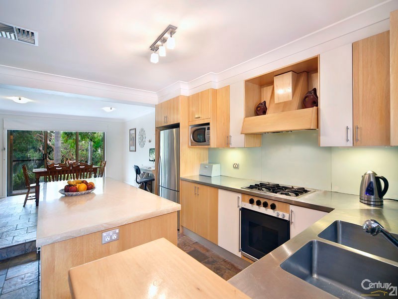 31 ERIC STREET, Bundeena NSW 2230