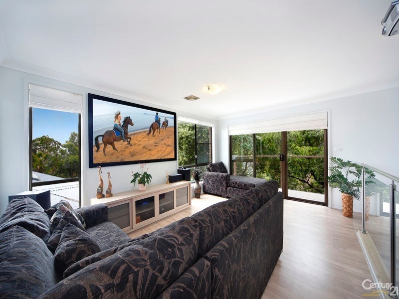 31 ERIC STREET, Bundeena NSW 2230