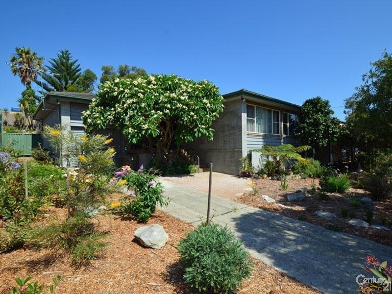 20 BOMBORA AVENUE, Bundeena NSW 2230