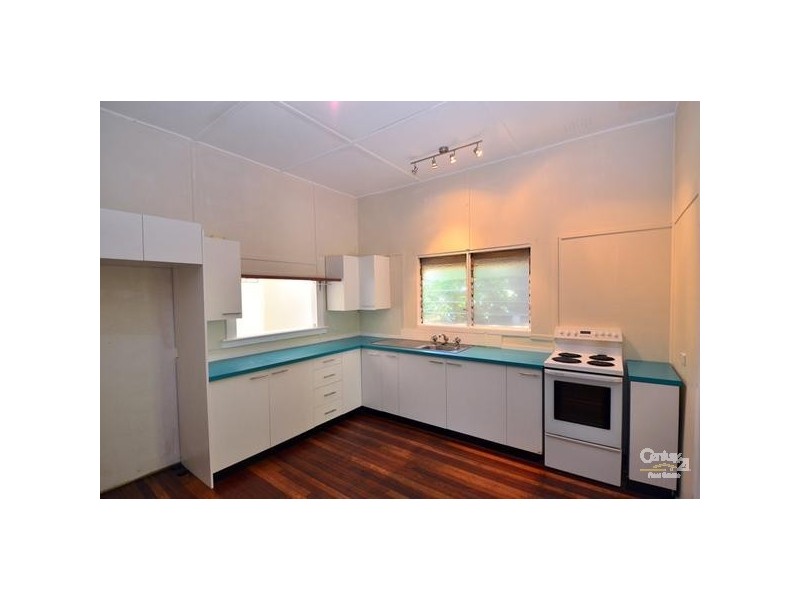 33 ERIC STREET, Bundeena NSW 2230