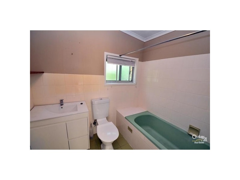 33 ERIC STREET, Bundeena NSW 2230