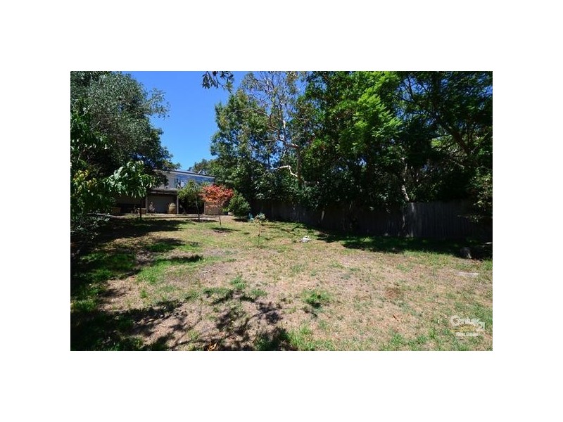33 ERIC STREET, Bundeena NSW 2230