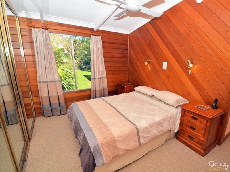 48 BOURNEMOUTH STREET, Bundeena NSW 2230