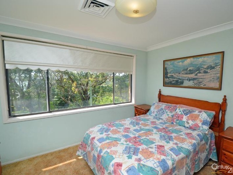 9 SHORT AVENUE, Bundeena NSW 2230