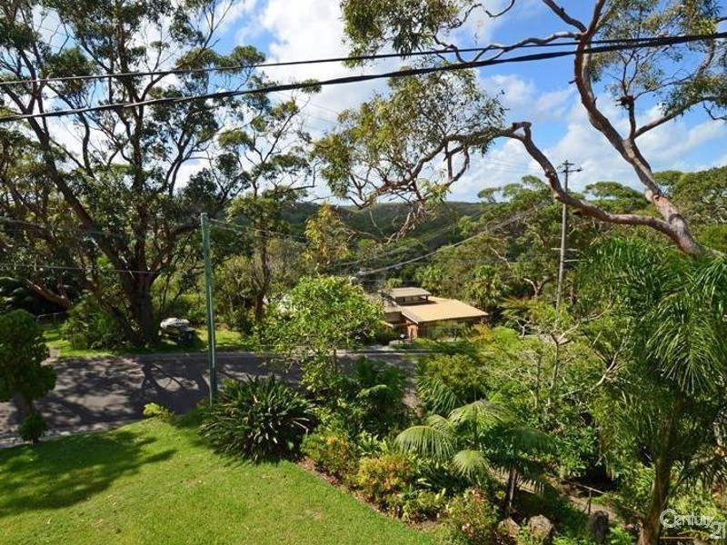 9 SHORT AVENUE, Bundeena NSW 2230