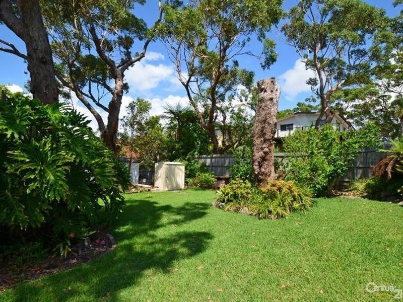 9 SHORT AVENUE, Bundeena NSW 2230