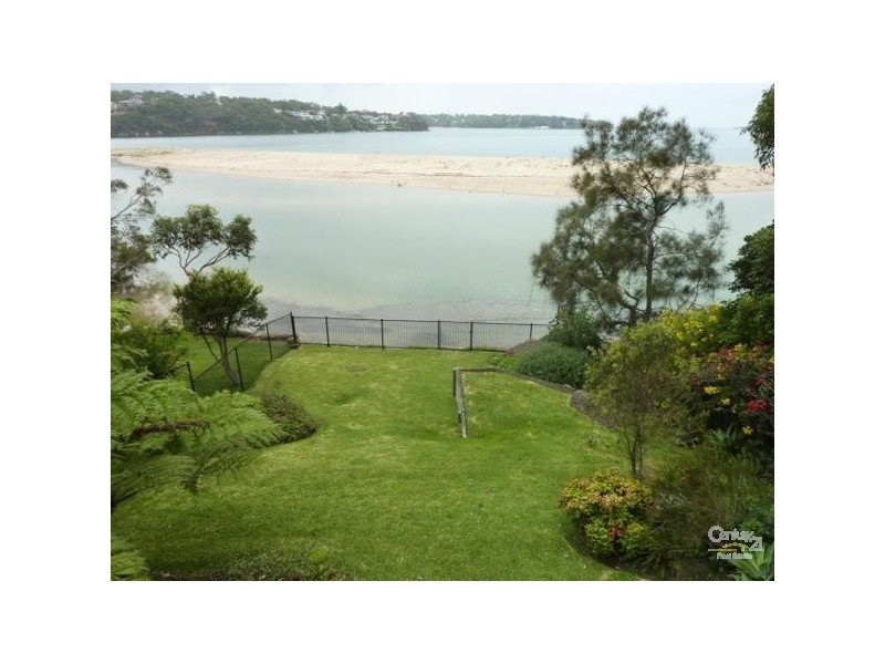 1/37 PACIFIC CRESCENT, Maianbar NSW 2230