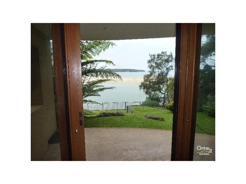 1/37 PACIFIC CRESCENT, Maianbar NSW 2230