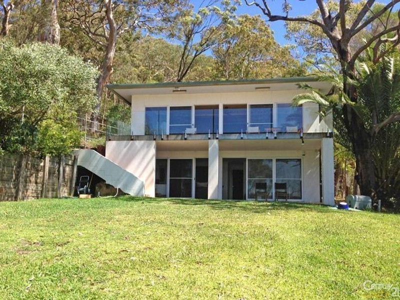 2 CULLEN LANE, Maianbar NSW 2230