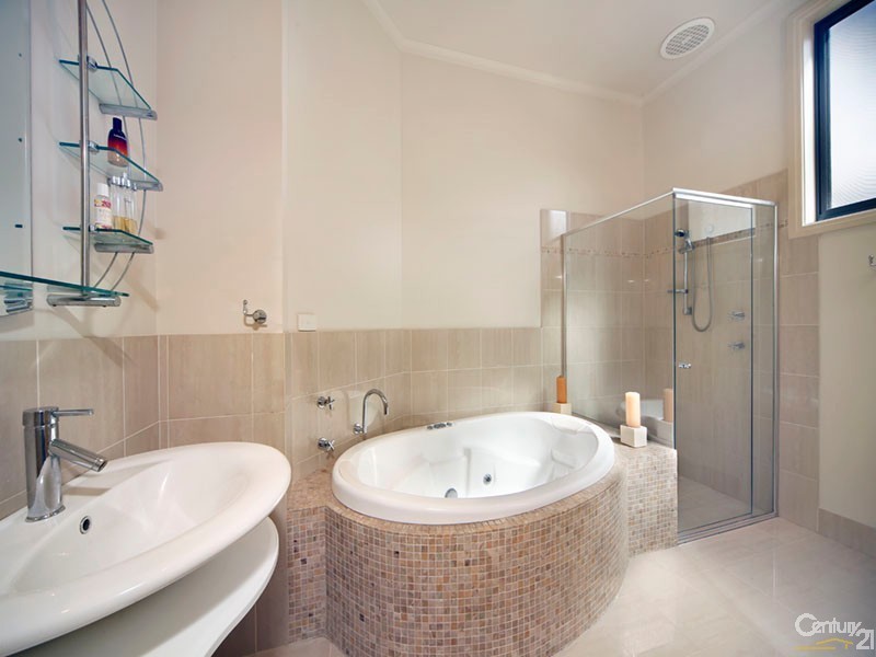 18 NEIL STREET, Bundeena NSW 2230