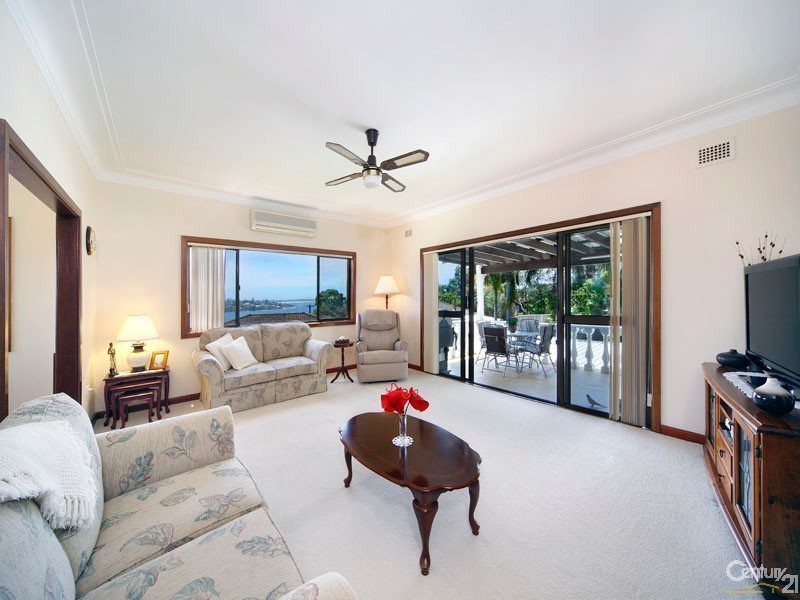 1 BOURNEMOUTH STREET, Bundeena NSW 2230