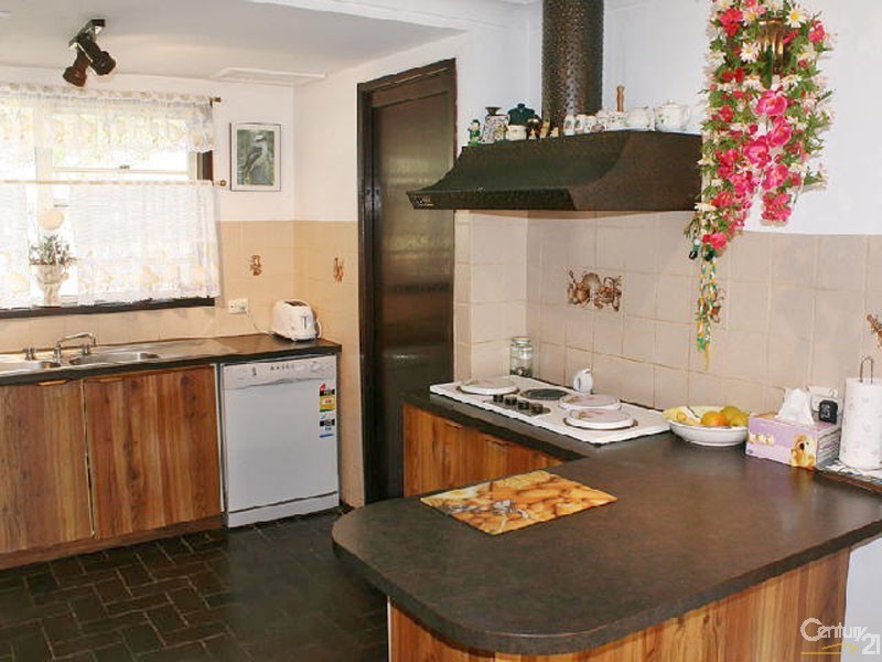 28 BROOKE STREET, Yarrawarrah NSW 2233