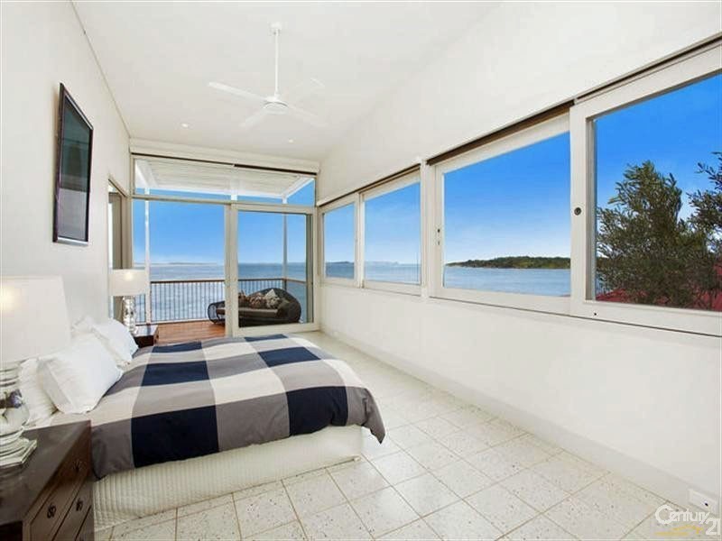 27 Neil Street, Bundeena NSW 2230