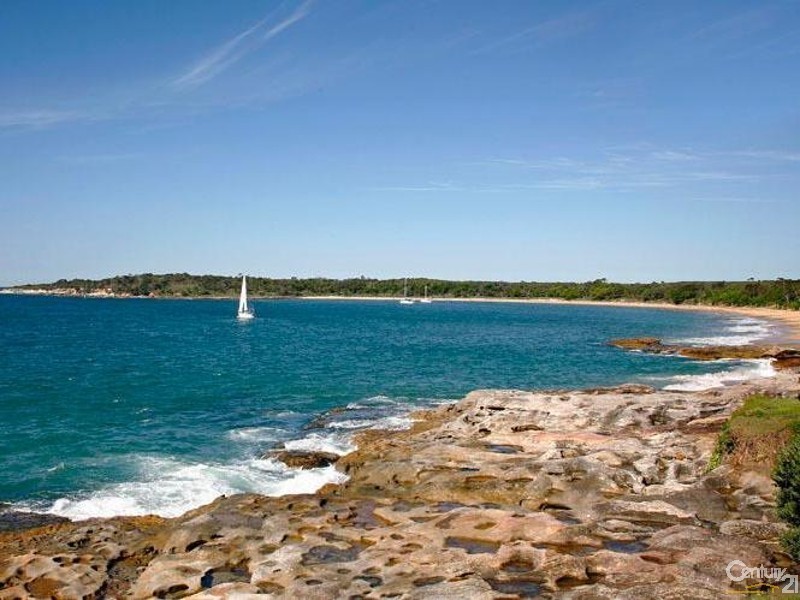 27 Neil Street, Bundeena NSW 2230