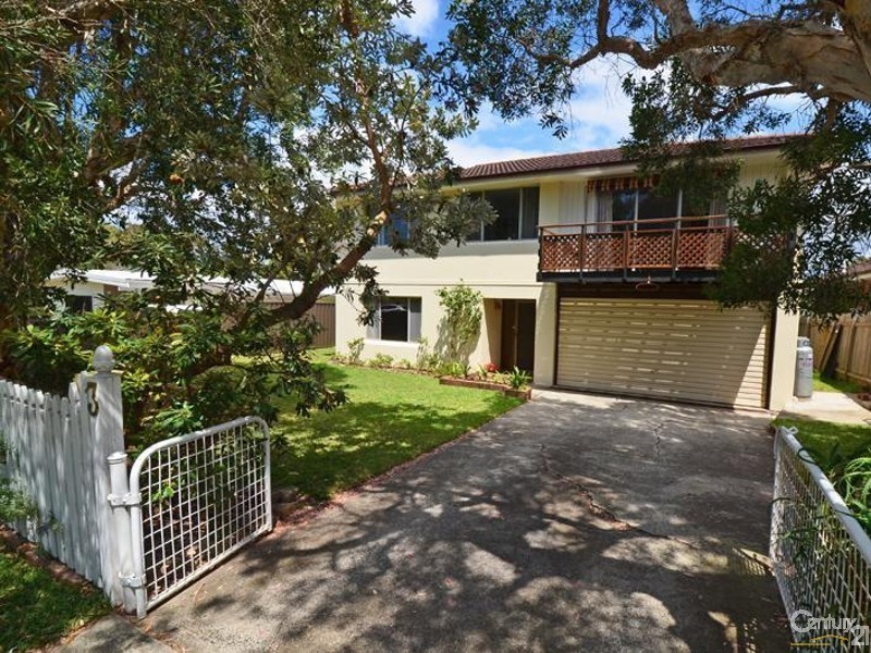 3 BOMBORA AVENUE, Bundeena NSW 2230