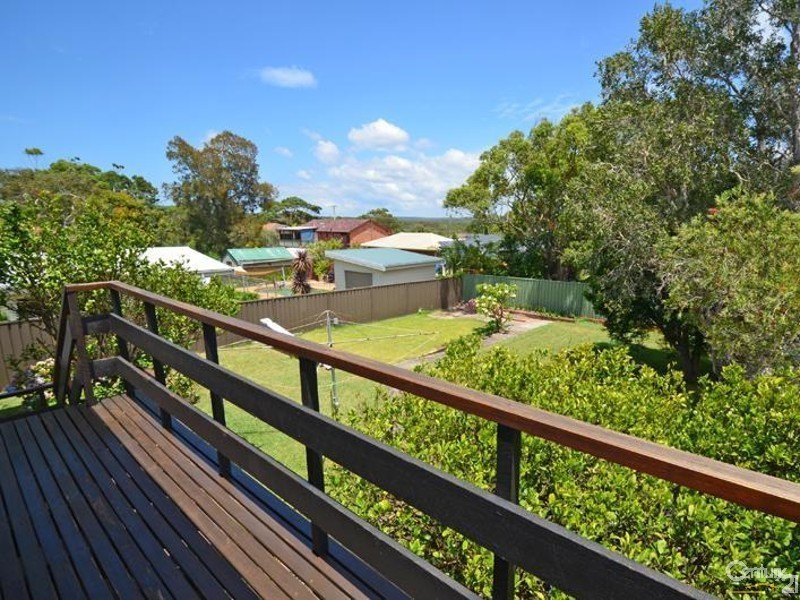 3 BOMBORA AVENUE, Bundeena NSW 2230