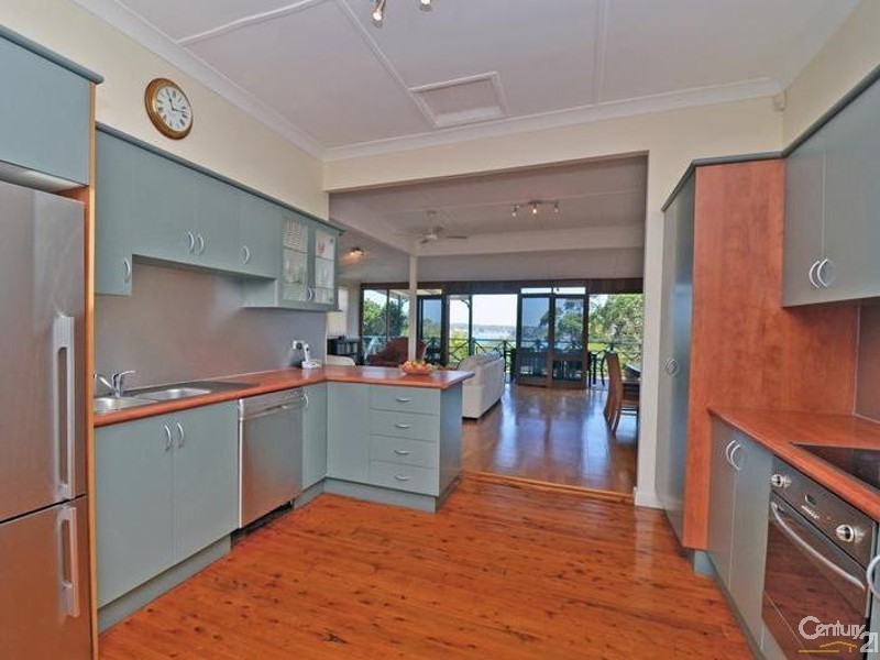 2 The Avenue, Bundeena NSW 2230
