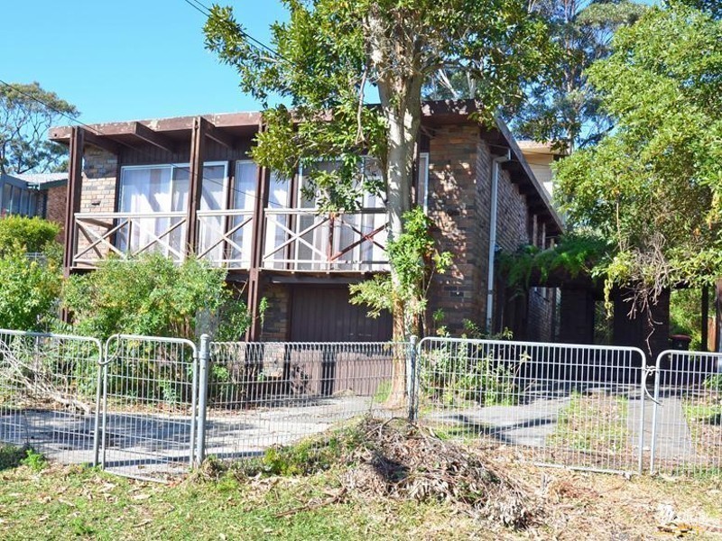 35 LOFTUS STREET, Bundeena NSW 2230