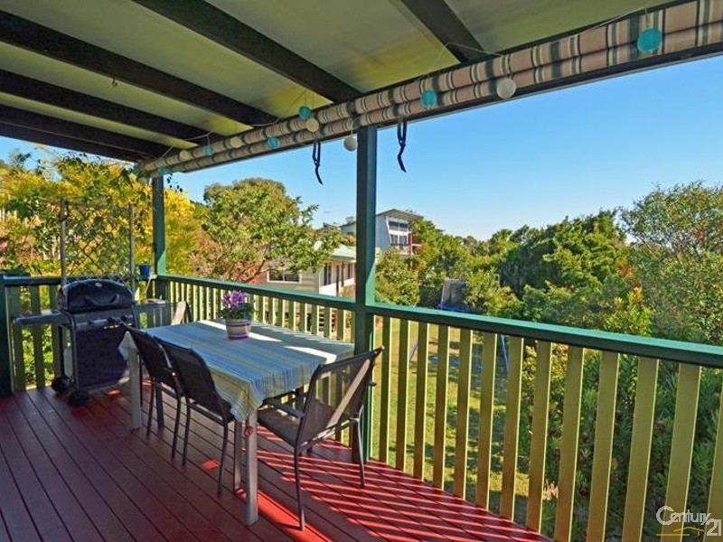 15 BOURNEMOUTH STREET, Bundeena NSW 2230