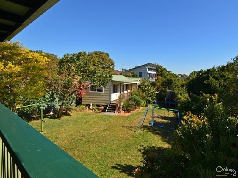 15 BOURNEMOUTH STREET, Bundeena NSW 2230