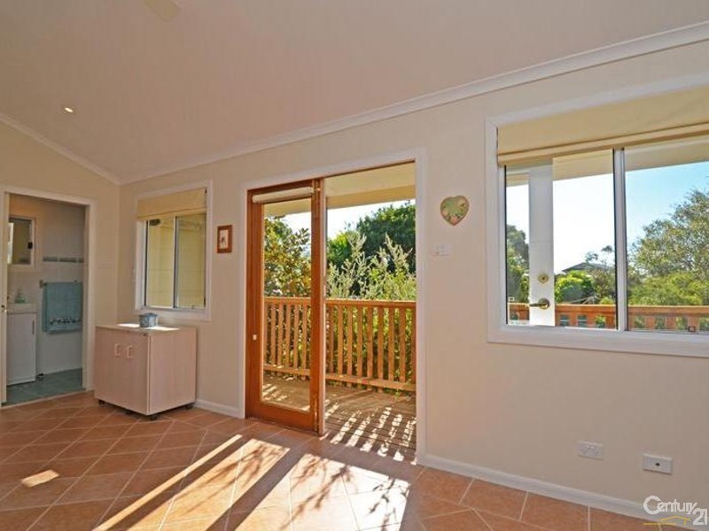 15 BOURNEMOUTH STREET, Bundeena NSW 2230