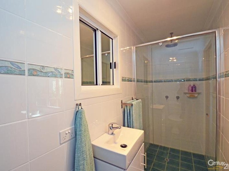 15 BOURNEMOUTH STREET, Bundeena NSW 2230