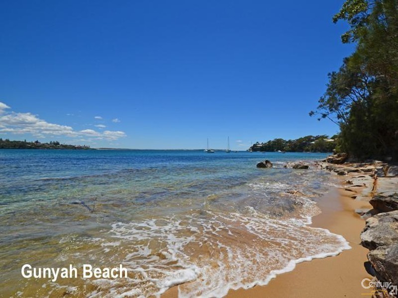 15 BOURNEMOUTH STREET, Bundeena NSW 2230