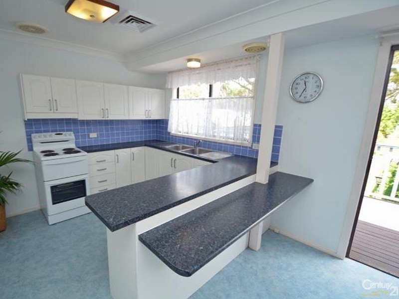 9 SHORT AVENUE, Bundeena NSW 2230