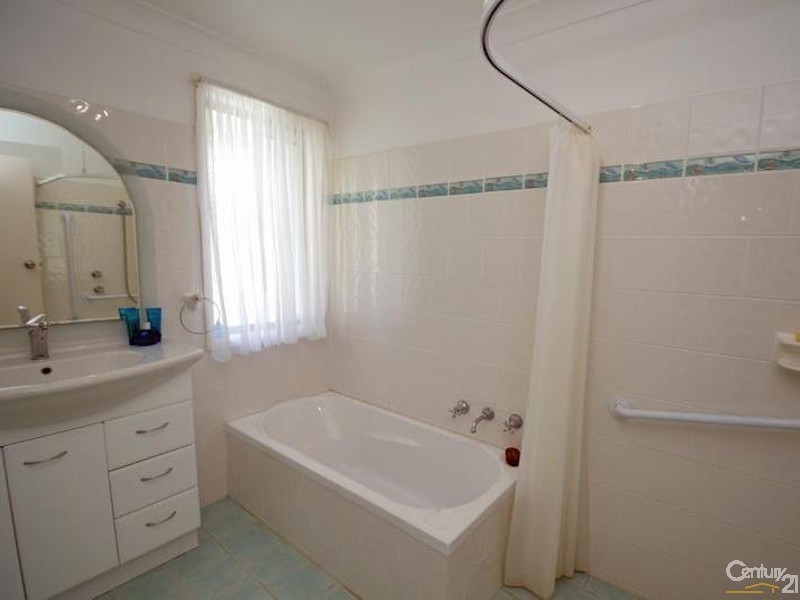 9 SHORT AVENUE, Bundeena NSW 2230