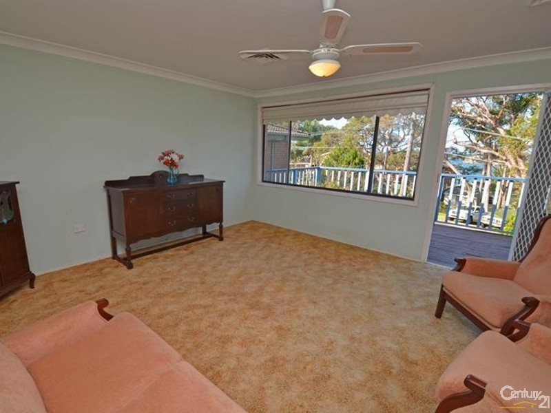 9 SHORT AVENUE, Bundeena NSW 2230