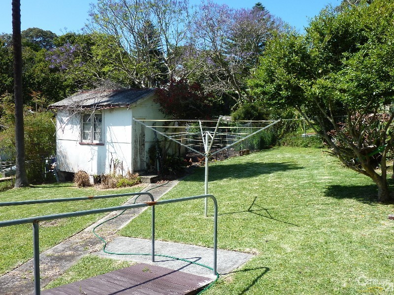 18 LOFTUS STREET, Bundeena NSW 2230