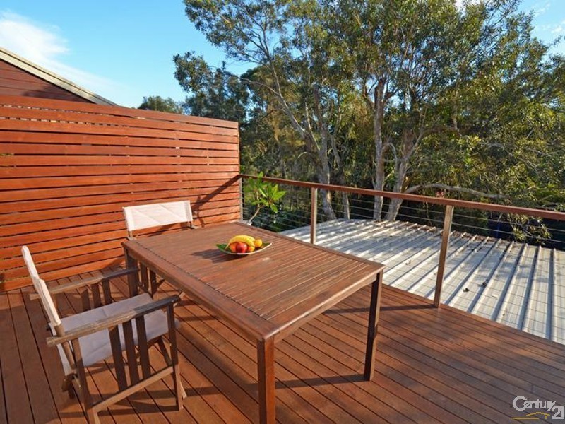 25 BRIGHTON STREET, Bundeena NSW 2230