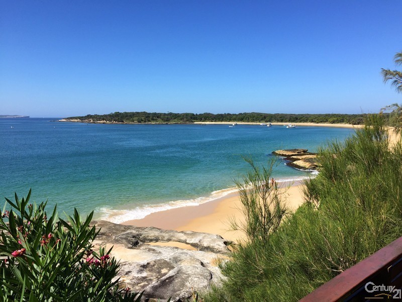 7-9 NEIL STREET, Bundeena NSW 2230