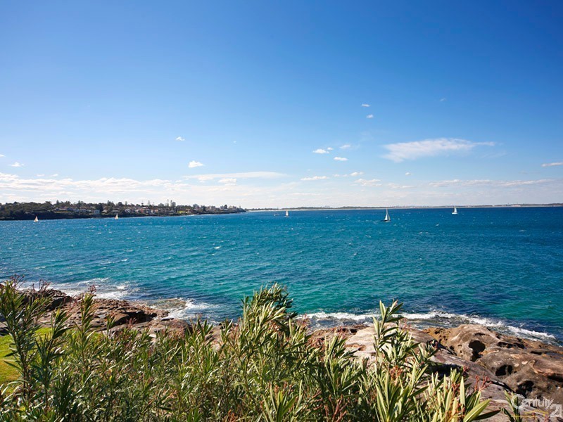 7-9 NEIL STREET, Bundeena NSW 2230