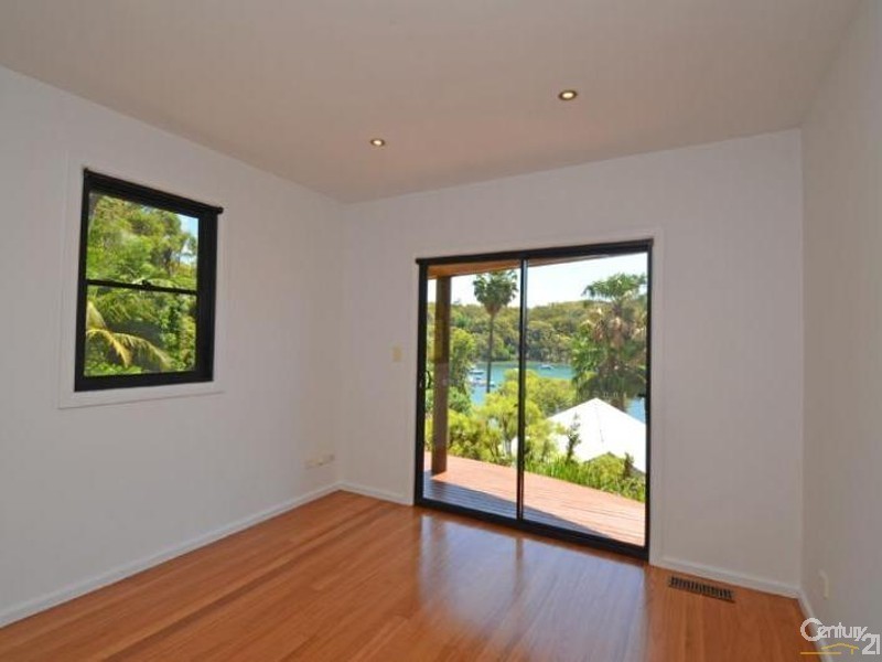 133A PACIFIC CRESCENT, Maianbar NSW 2230