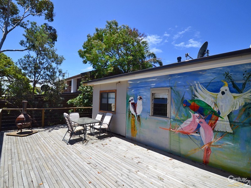 33 ERIC STREET, Bundeena NSW 2230