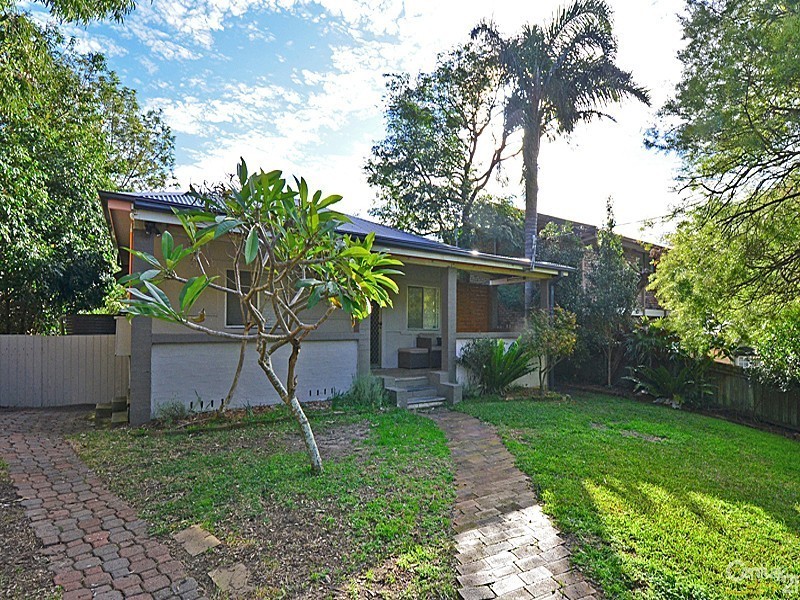 33 ERIC STREET, Bundeena NSW 2230