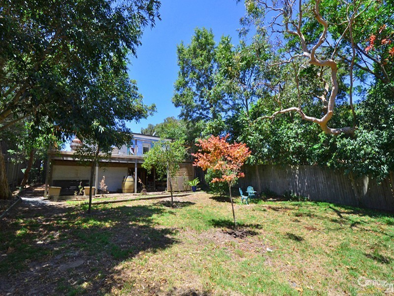 33 ERIC STREET, Bundeena NSW 2230