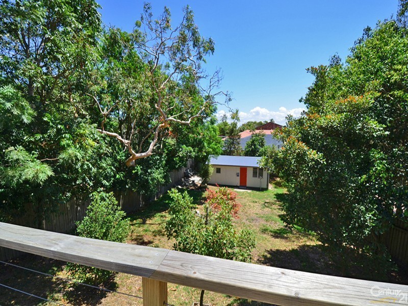 33 ERIC STREET, Bundeena NSW 2230