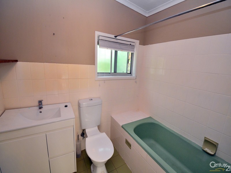 33 ERIC STREET, Bundeena NSW 2230