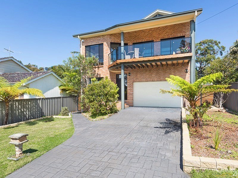 8 Neil Street, Bundeena NSW 2230