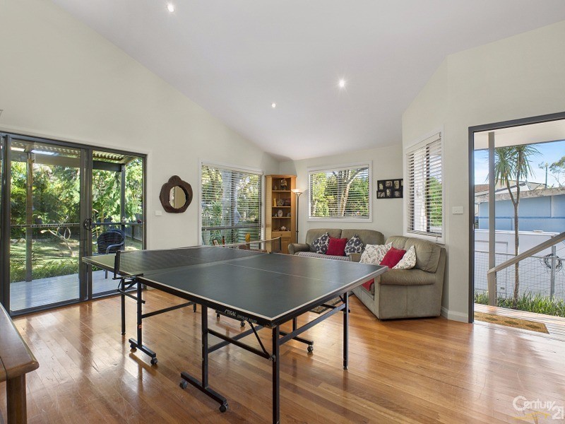 12A BAKER STREET, Bundeena NSW 2230