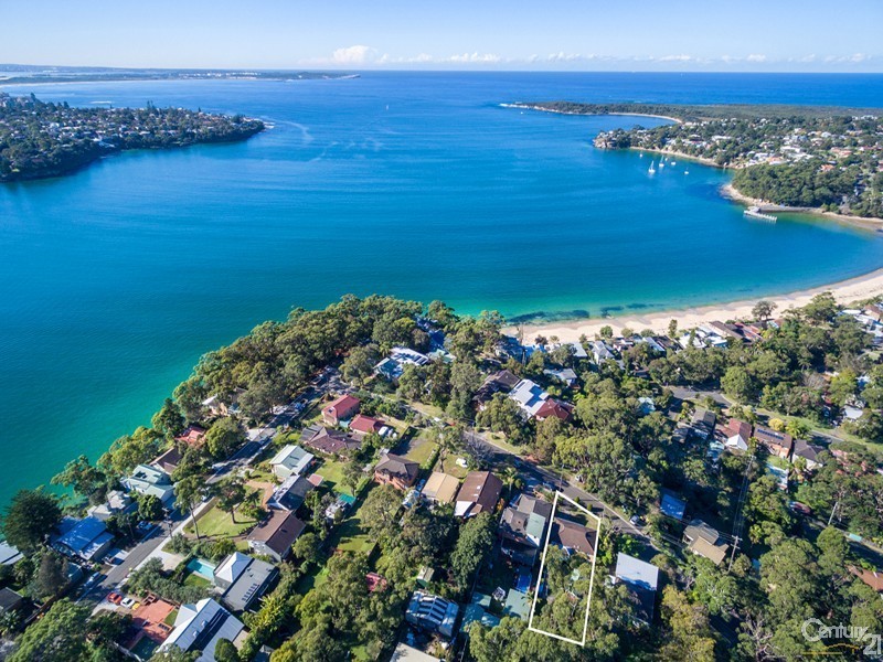 9 SHORT AVENUE, Bundeena NSW 2230