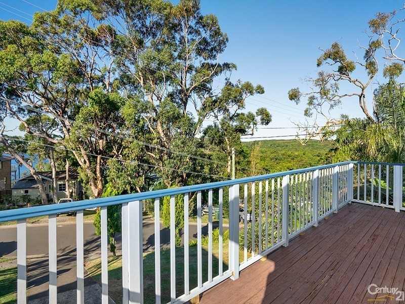 9 SHORT AVENUE, Bundeena NSW 2230