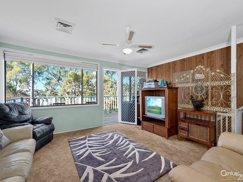 9 SHORT AVENUE, Bundeena NSW 2230