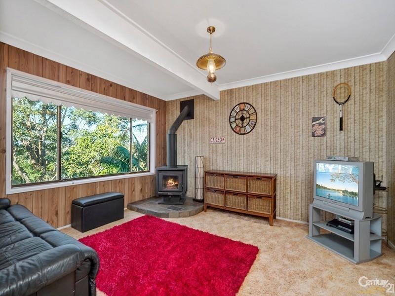 9 SHORT AVENUE, Bundeena NSW 2230