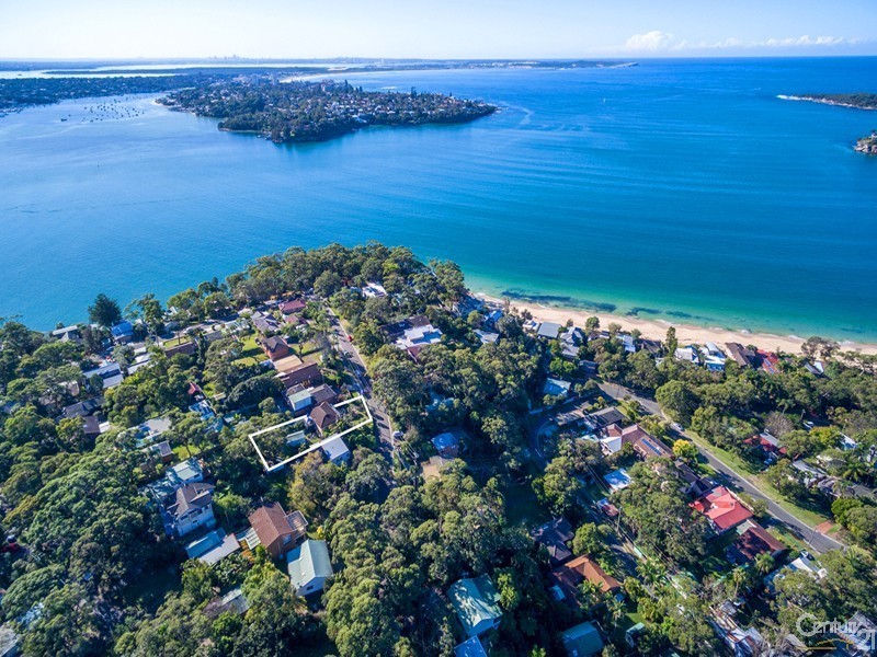 9 SHORT AVENUE, Bundeena NSW 2230