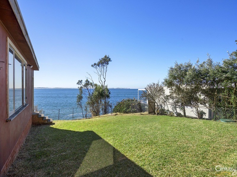 31 NEIL STREET, Bundeena NSW 2230